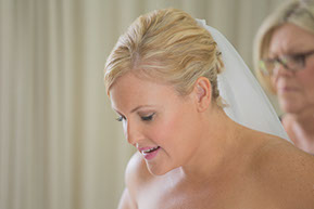 Mum and Bride before the Wedding © Erika's Way Photography