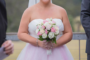the Bride and her bouquet © Erika's Way Photography