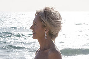 Bride, profile portrait at the beach at Safety Beach, Mornington Peninsula, Vic.. © Erika's Way Photography