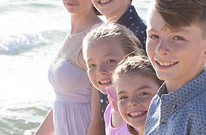 Brotehrs and sisters at Safety Beach, Mornington Peninsula, Vic. © Erika's Way Photography